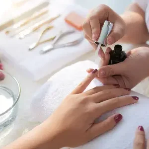 Manicure Básica + Permanente – 16 horas
